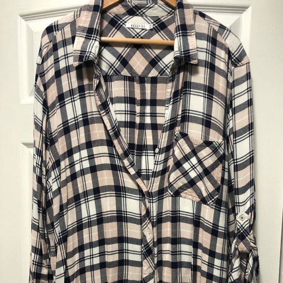 Kenneth Cole Reaction Tops - Kenneth Cole Reaction - flannel Kenneth Cole Reaction Tops - Kenneth Cole Reaction - flannel